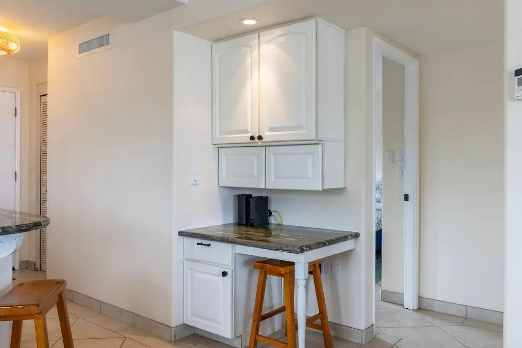 Kihei Beach Resort 301- Oceanfront 2 Bedroom 2Bath Condo On 6 Mile Beach